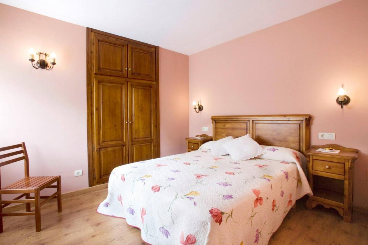 Apartamentos La Corona - Cabrales Carrena de Cabrales Dış mekan fotoğraf