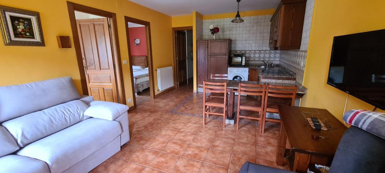 Apartamentos La Corona - Cabrales Carrena de Cabrales Dış mekan fotoğraf