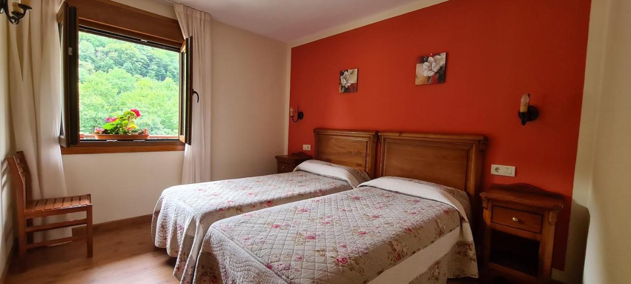 Apartamentos La Corona - Cabrales Carrena de Cabrales Dış mekan fotoğraf