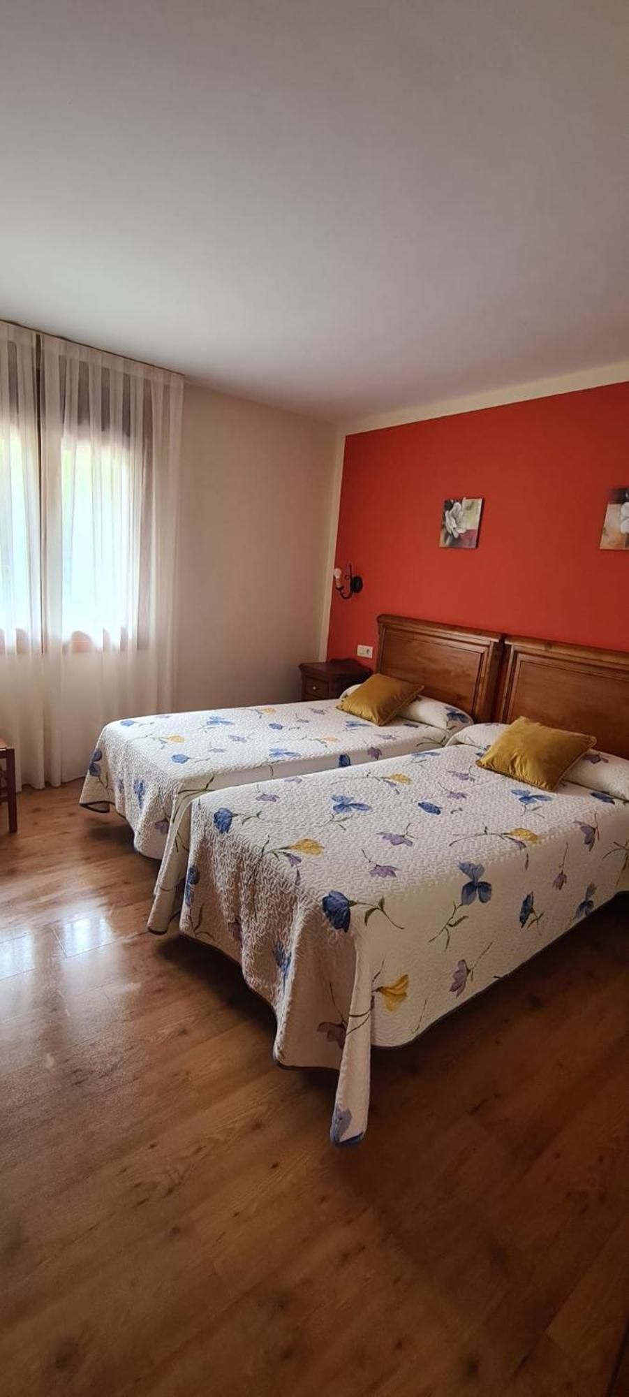 Apartamentos La Corona - Cabrales Carrena de Cabrales Dış mekan fotoğraf