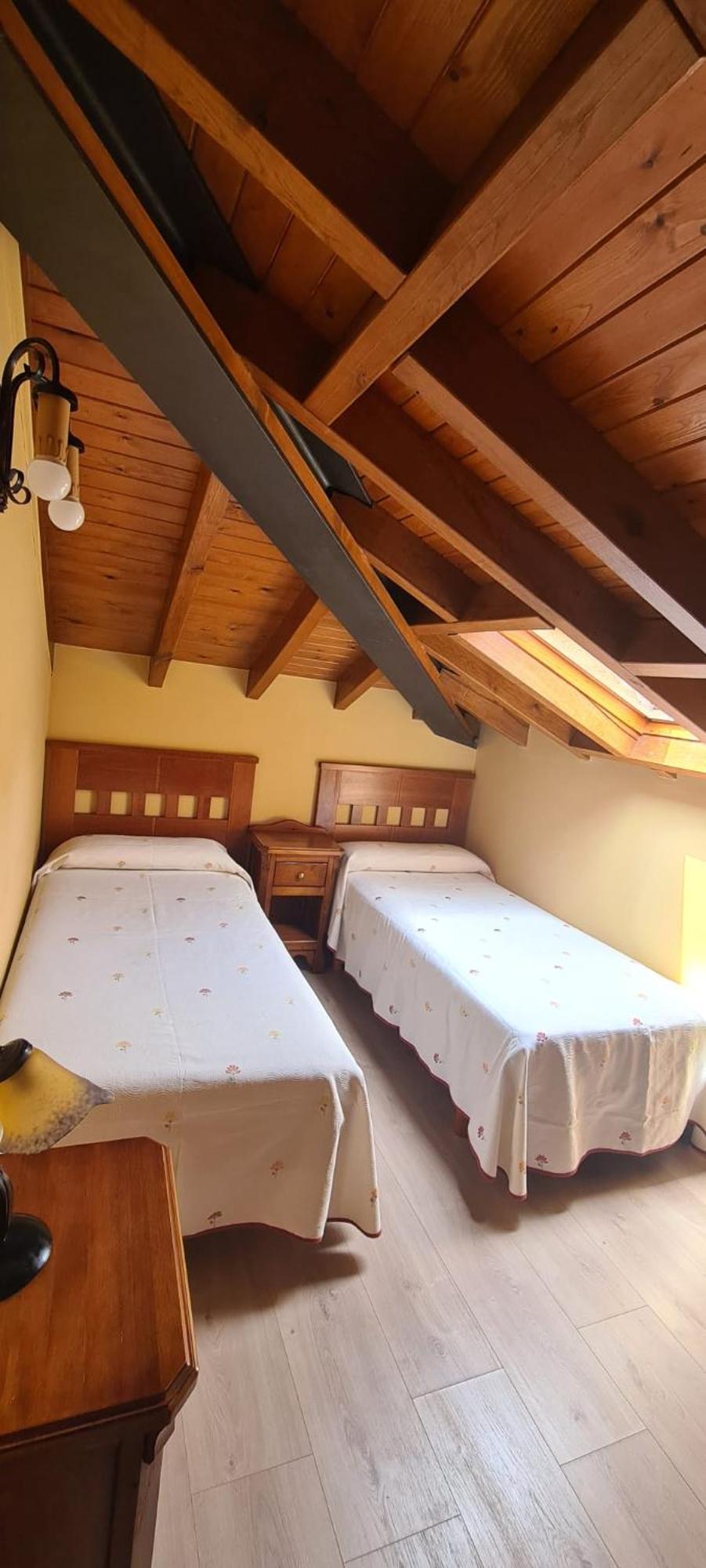 Apartamentos La Corona - Cabrales Carrena de Cabrales Dış mekan fotoğraf