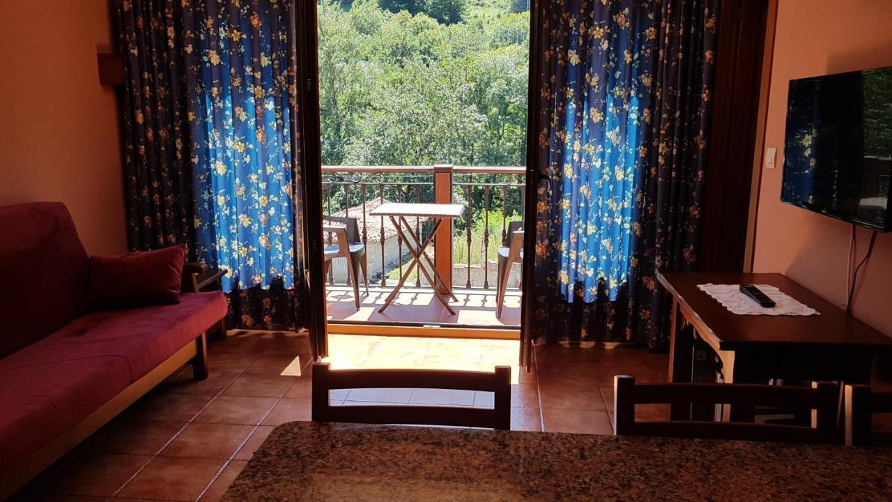 Apartamentos La Corona - Cabrales Carrena de Cabrales Dış mekan fotoğraf
