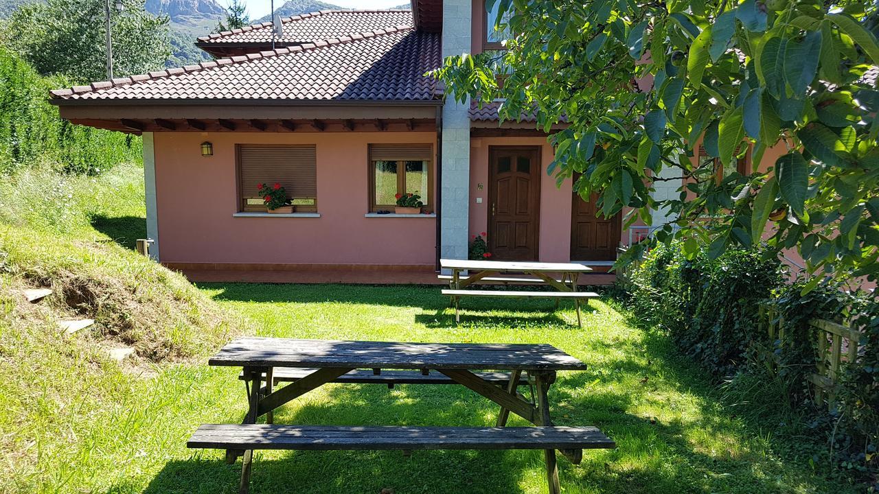 Apartamentos La Corona - Cabrales Carrena de Cabrales Dış mekan fotoğraf