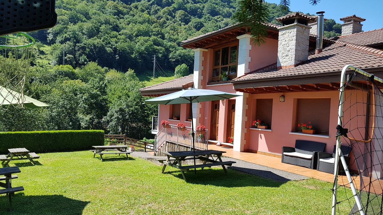 Apartamentos La Corona - Cabrales Carrena de Cabrales Dış mekan fotoğraf