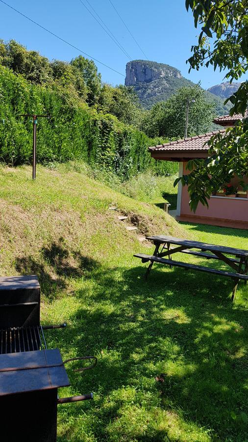 Apartamentos La Corona - Cabrales Carrena de Cabrales Dış mekan fotoğraf